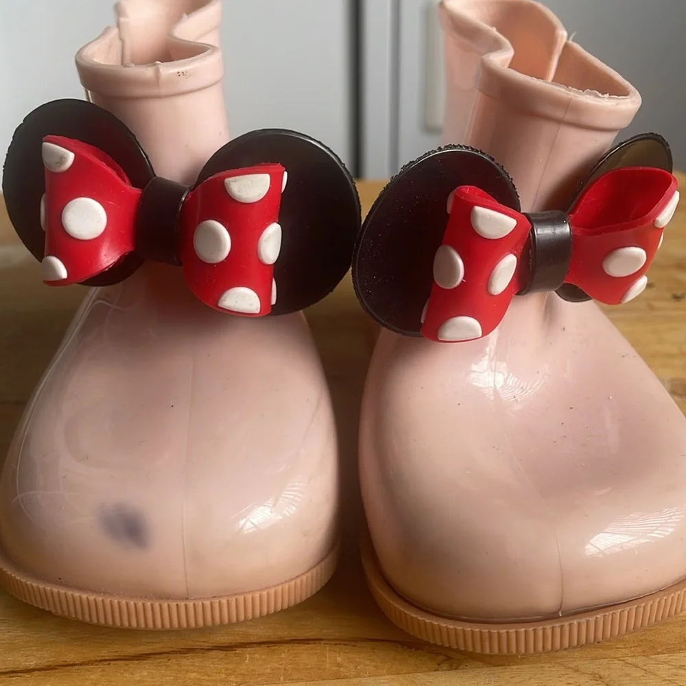 Minnie Mouse mid rain boots Mini CLD 💚5/$25